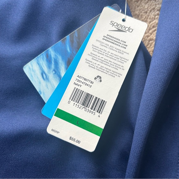 Speedo warm up jacket NWT size large - Picture 2 of 3